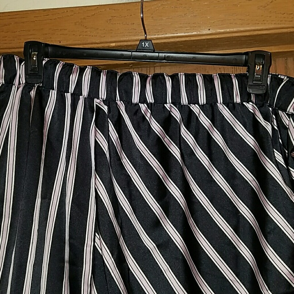 A new day asymetrical striped skirt - Picture 6 of 8